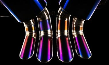 KK Das ultraleichte Titanium schillert wie ein Regenbogen